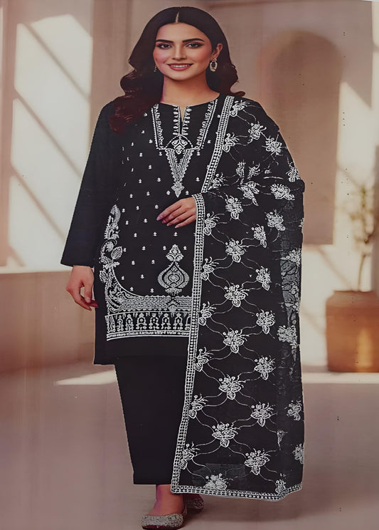 Black & White Embroidered Lawn Suit – 3 Piece Stitched
